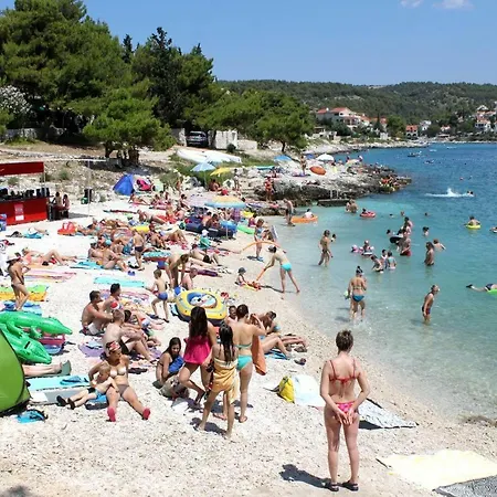 Businci 17701a * Trogir